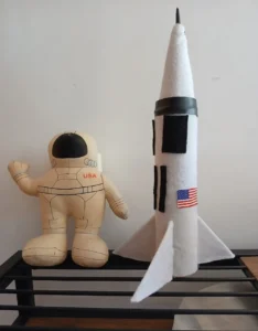 Sueños de infancia tocan la luna: El día que el Apolo 16 se volvió el mío Mis juguetes dl Apollo 16